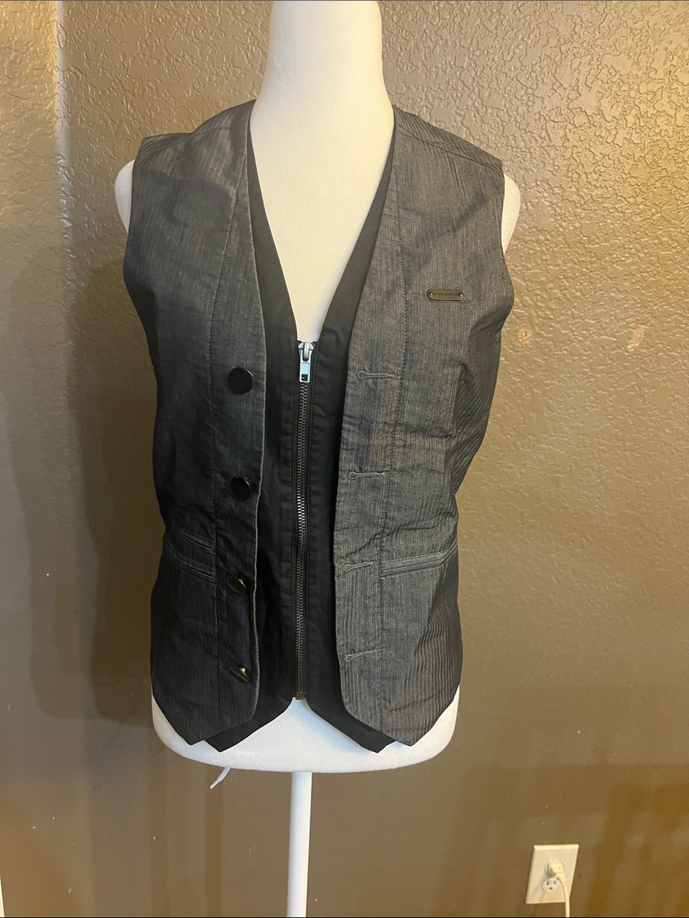 G by Guess Men's Gray Zip-Front Vest